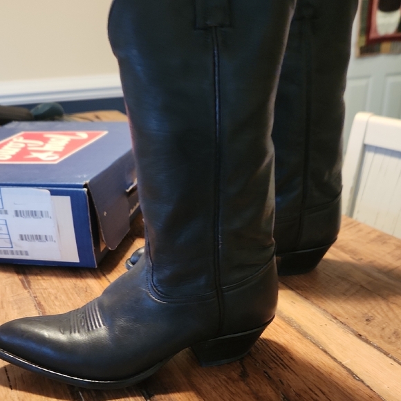 Tony Lama Black Heeled Boots - Picture 6 of 12